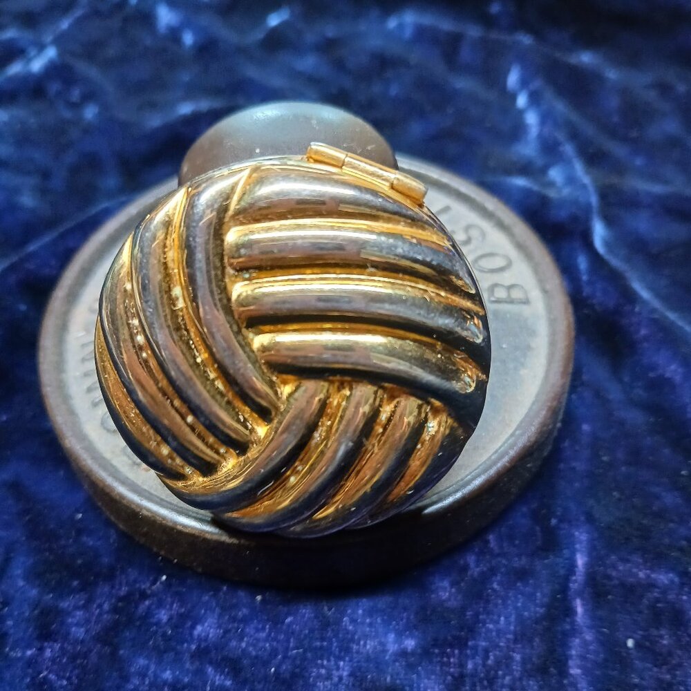 Estee Lauder Love Knot Compact